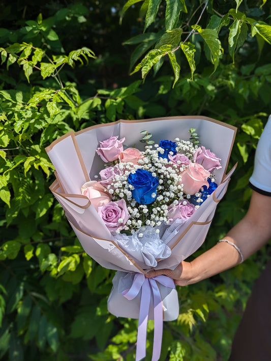 Hints blue rose bouquet (10 roses)