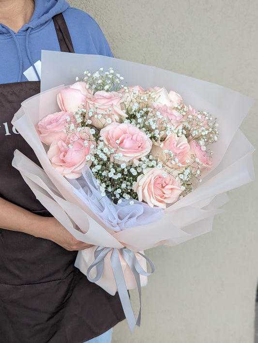 Dozen Pink rose bouquet