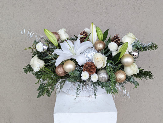 Glamorous Winter centerpiece (large )