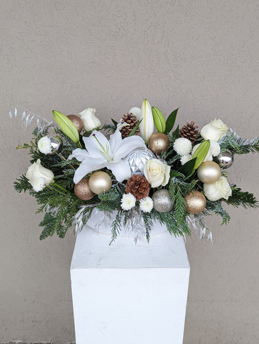 Glamorous Winter centerpiece (large )