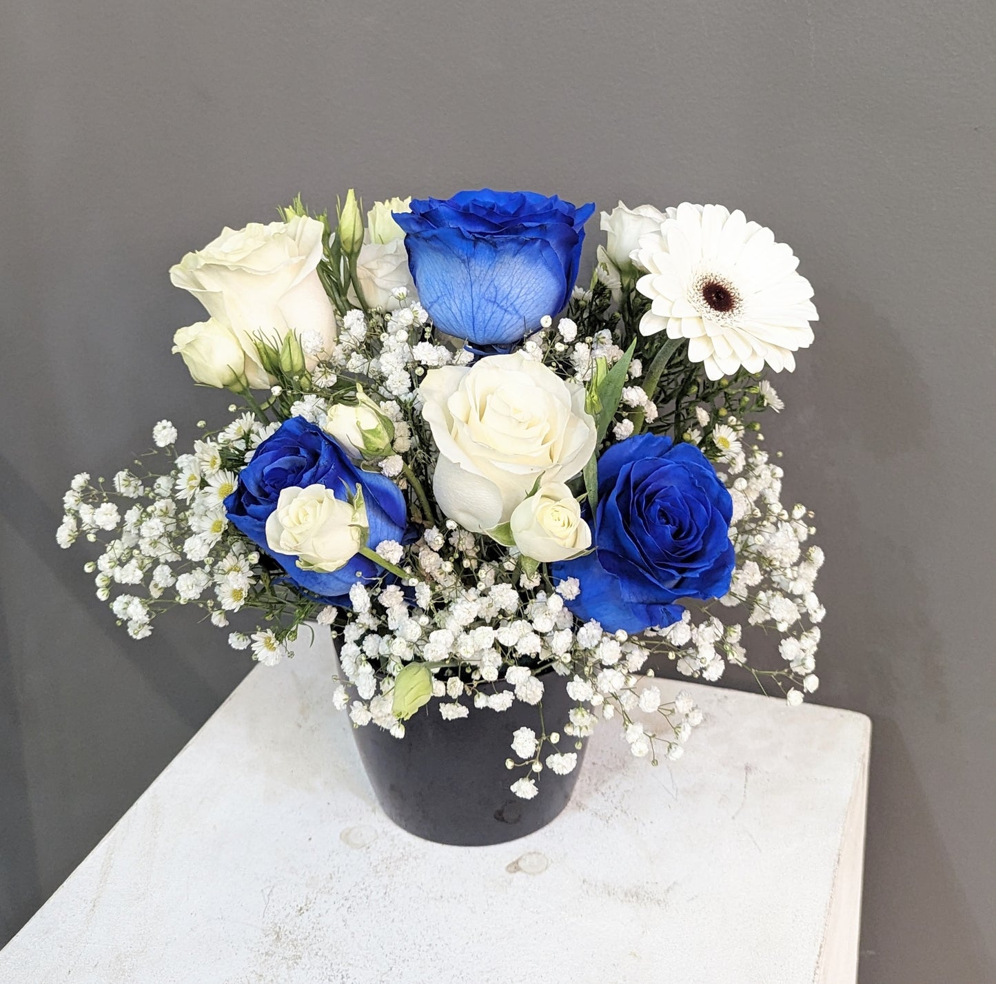 Small floral pot