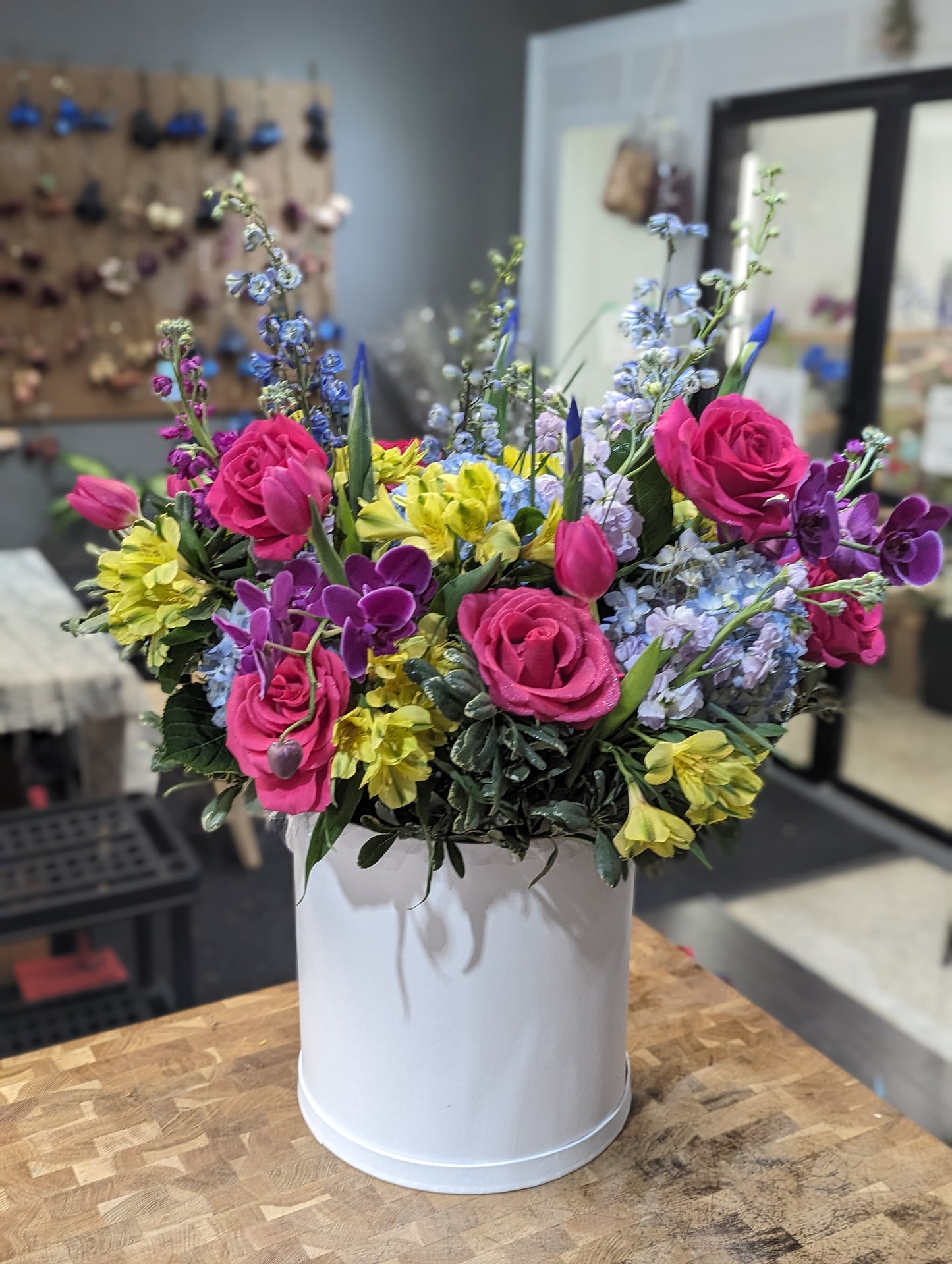 Corporate/ business/ premium weekly flower subscriptions