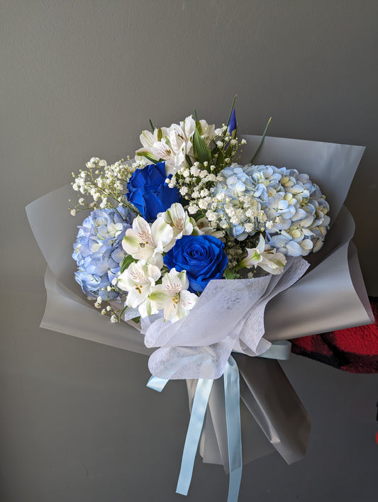 Blueish hydrangea bouquet
