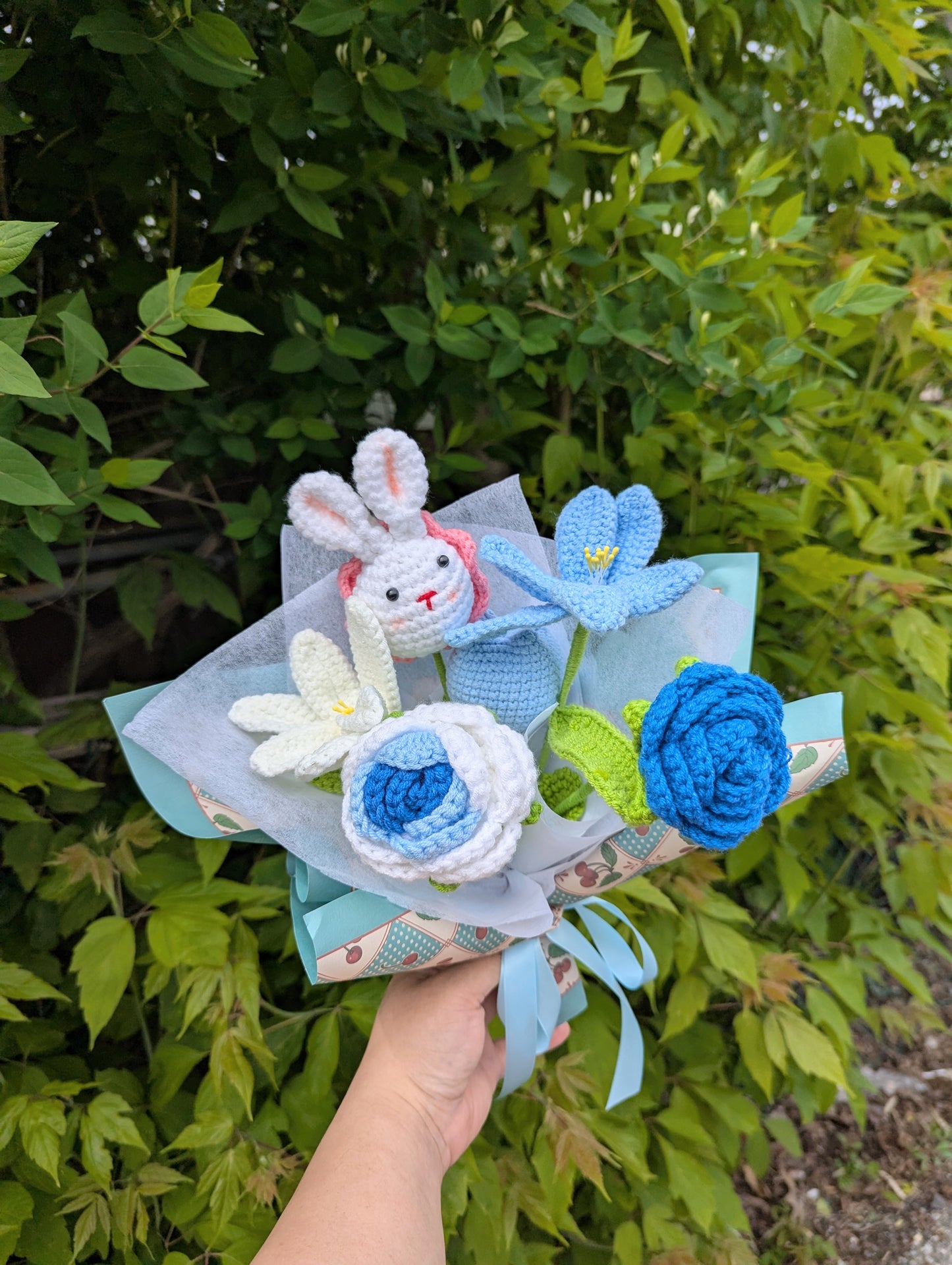 yarn knitted flower bouquet (petty size) 针织花束 002