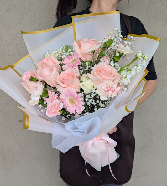 More pinkish Rose mixed bouquet