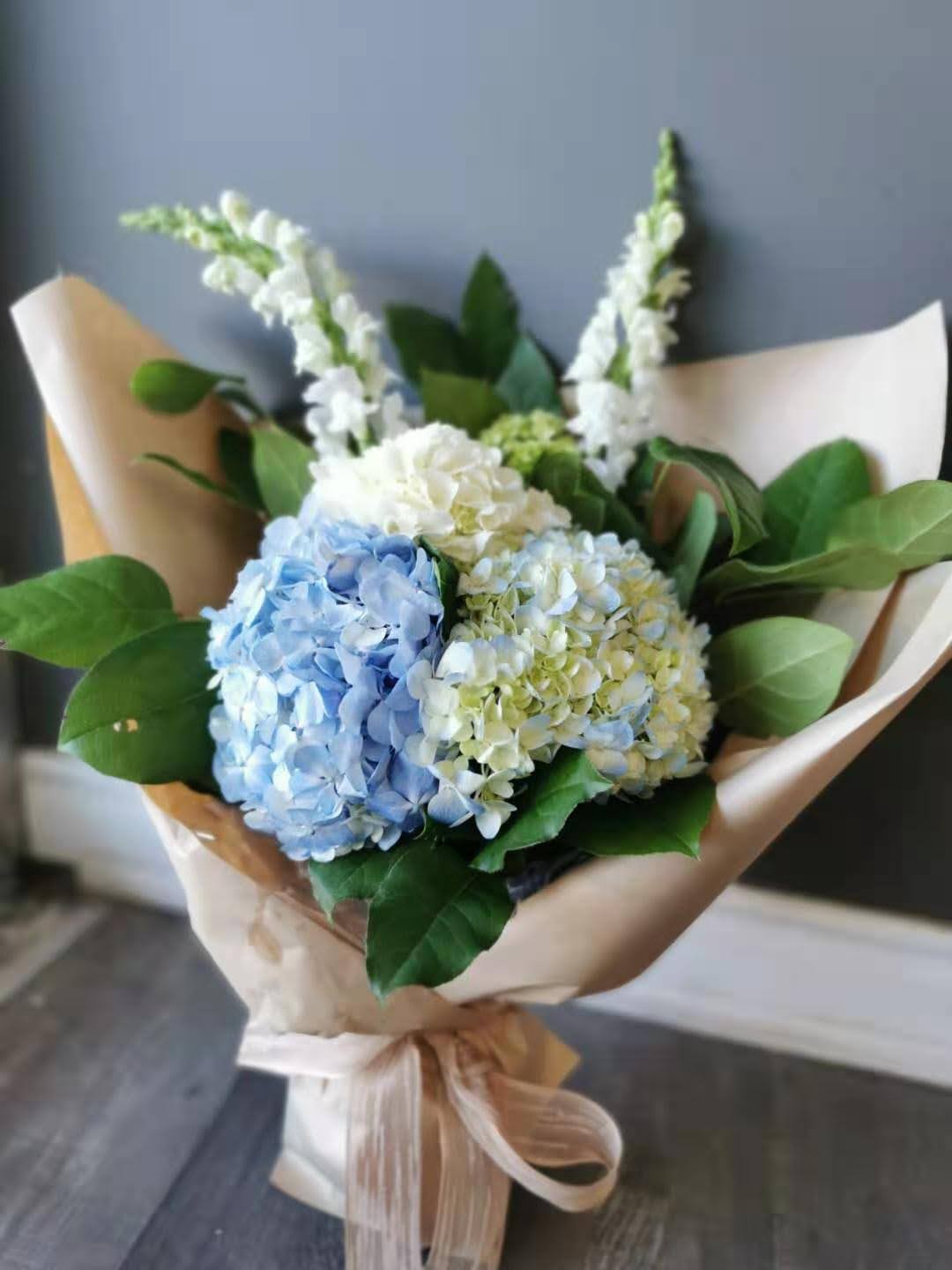Flower subscription delivery bi-weekly