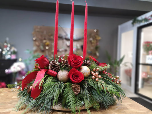 Christmas flat centerpiece with taper candles