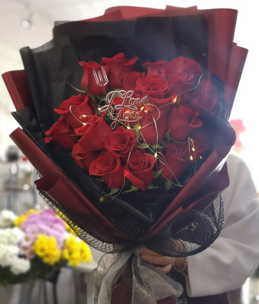 Rose light it bouquet