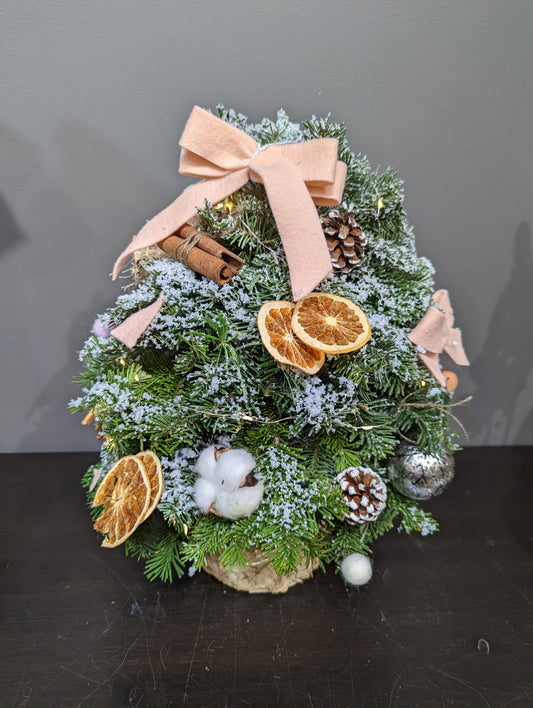 Fresh Christmas tree arrangement (cartoon style)