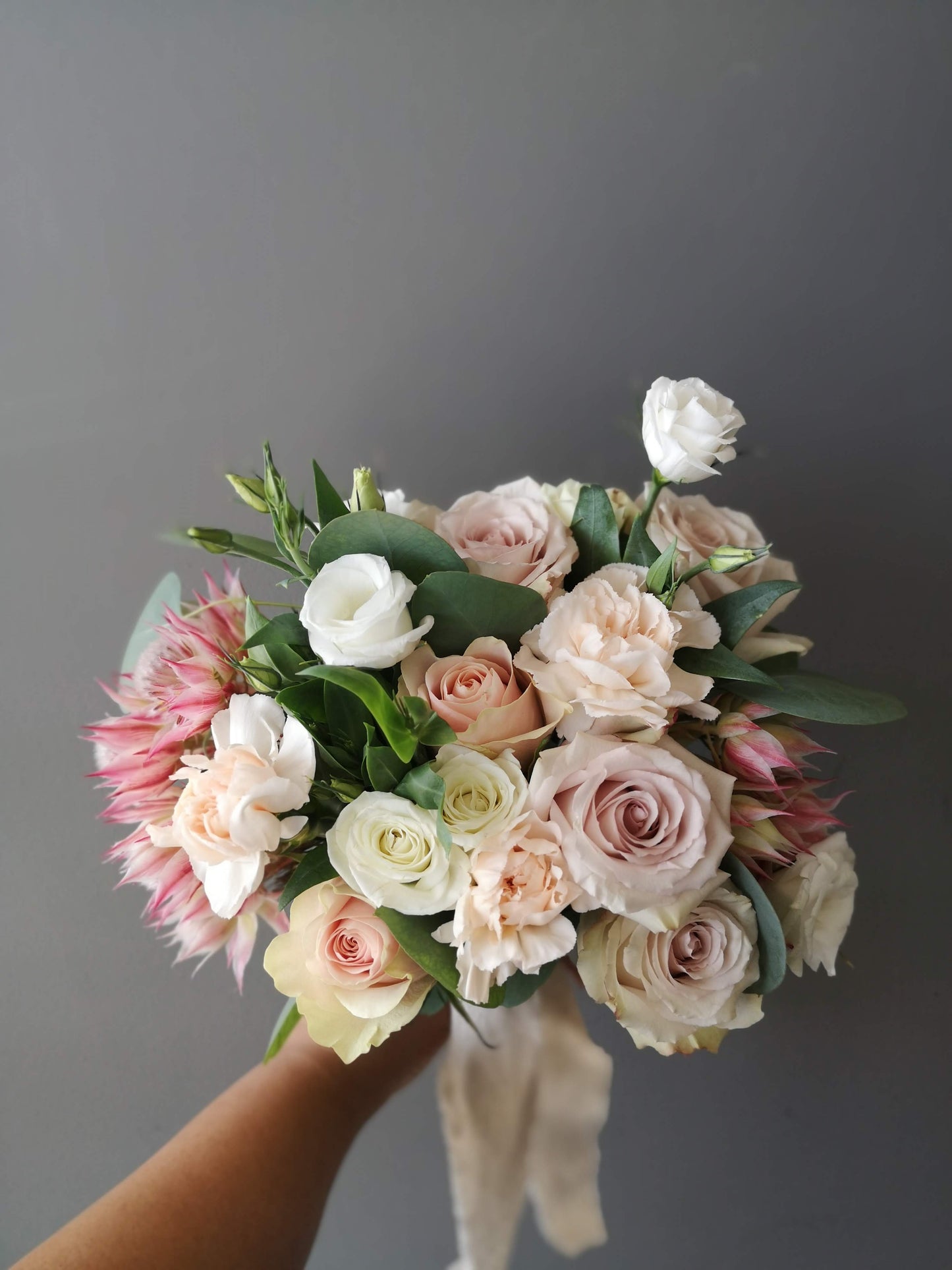 beige pink bridal bouquet (small)