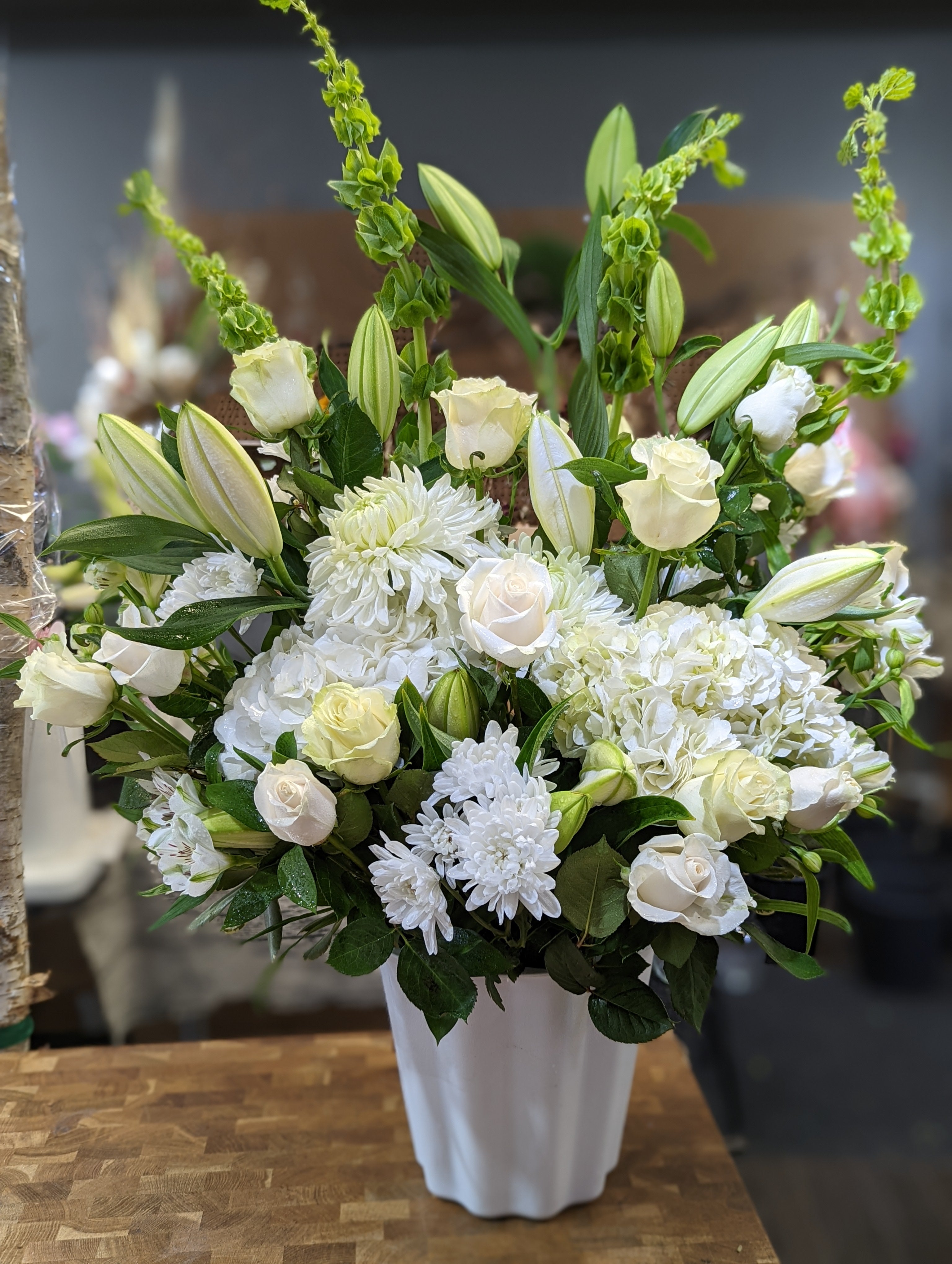 Deepest sympathy Arrangements – Floralbay